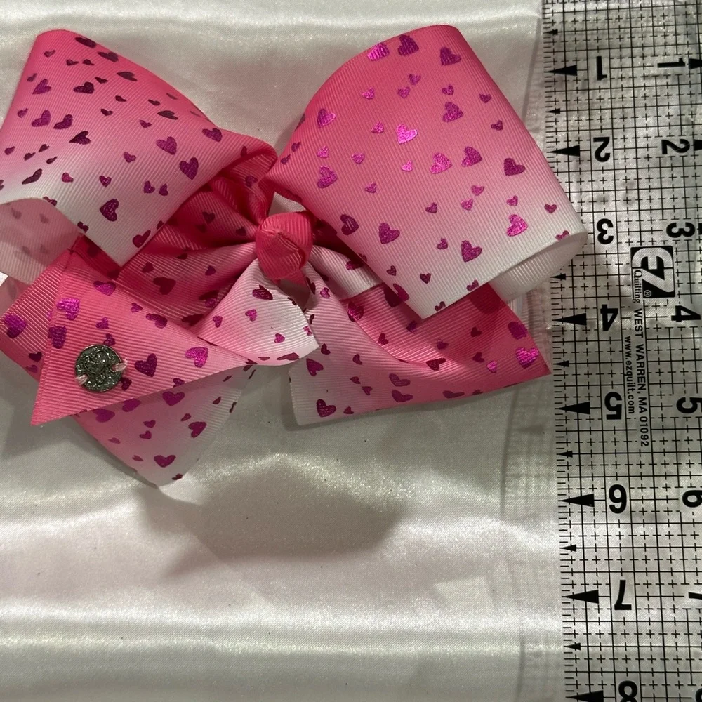Pink Ombre Heart Hair Bow- bundle 2+ and save on shipping.